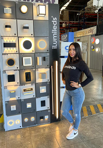 edecanes aaa en queretaro